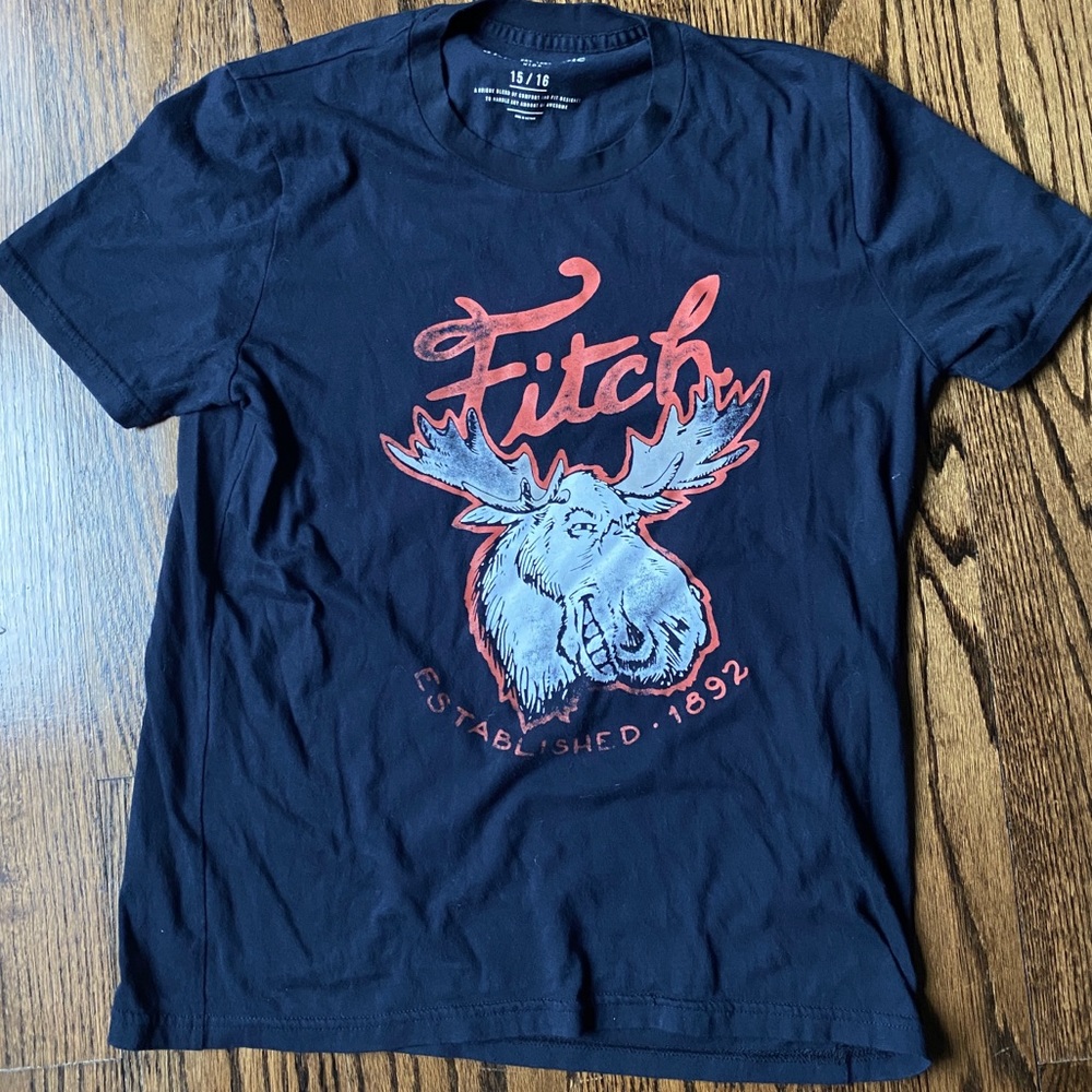 Like New Abercrombie Kids Tee, Smiling Moose 15/16